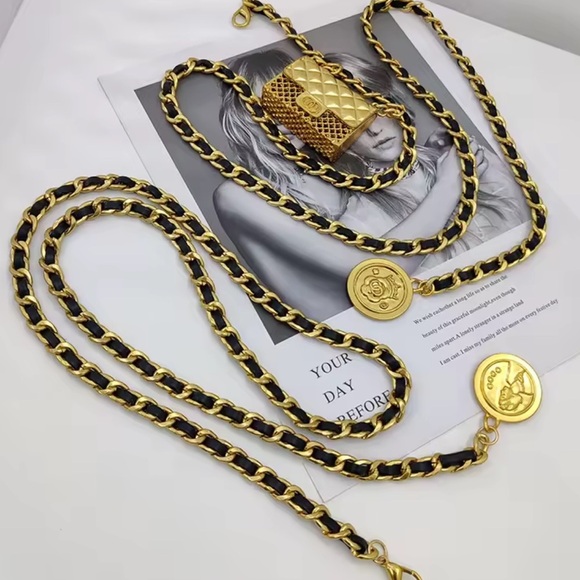 Lux brand adjustable Gold Chain Belt 
Black and gold. Lux quality - Picture 5 of 6